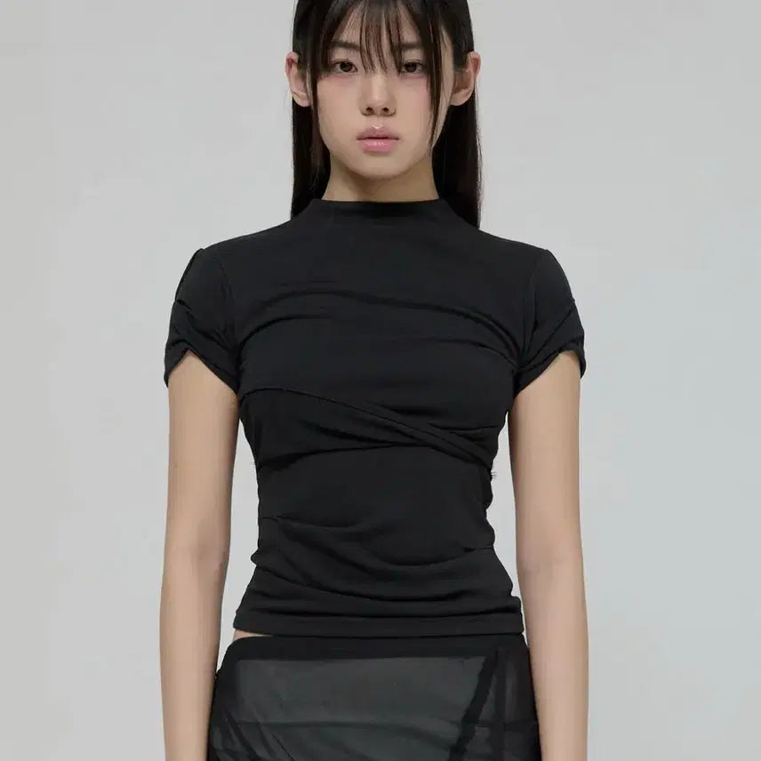 [BUNJANG] Flareup Asymmetrical Draped Mock Neck T-shirt Black / 플레어업 Asymmetrical 드레이프 모크넥 티셔츠 블랙