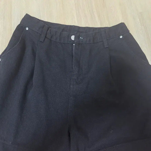 [BUNJANG] High-Waist Pintuck Wide Cotton Shorts / 하이웨스트 핀턱 와이드 코튼 반바지