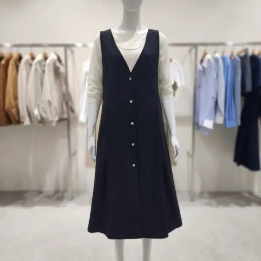 [BUNJANG] O.N ON V-Neck Sleeveless Long Dress / 온앤온 브이넥 민소매 롱원피스
