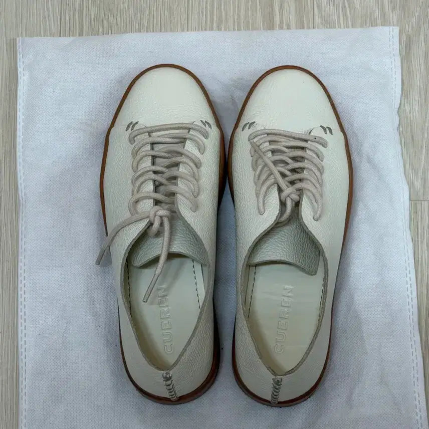[BUNJANG] Quern Quebec 07 Ivory Sneakers Size 240 / 쿠에른 퀘백 07 아이보리 스니커즈 240