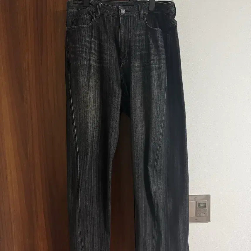 [BUNJANG] Juun.J Slub Oblique Black Denim Jeans / 준지 슬럽 오블리크 흑청 48