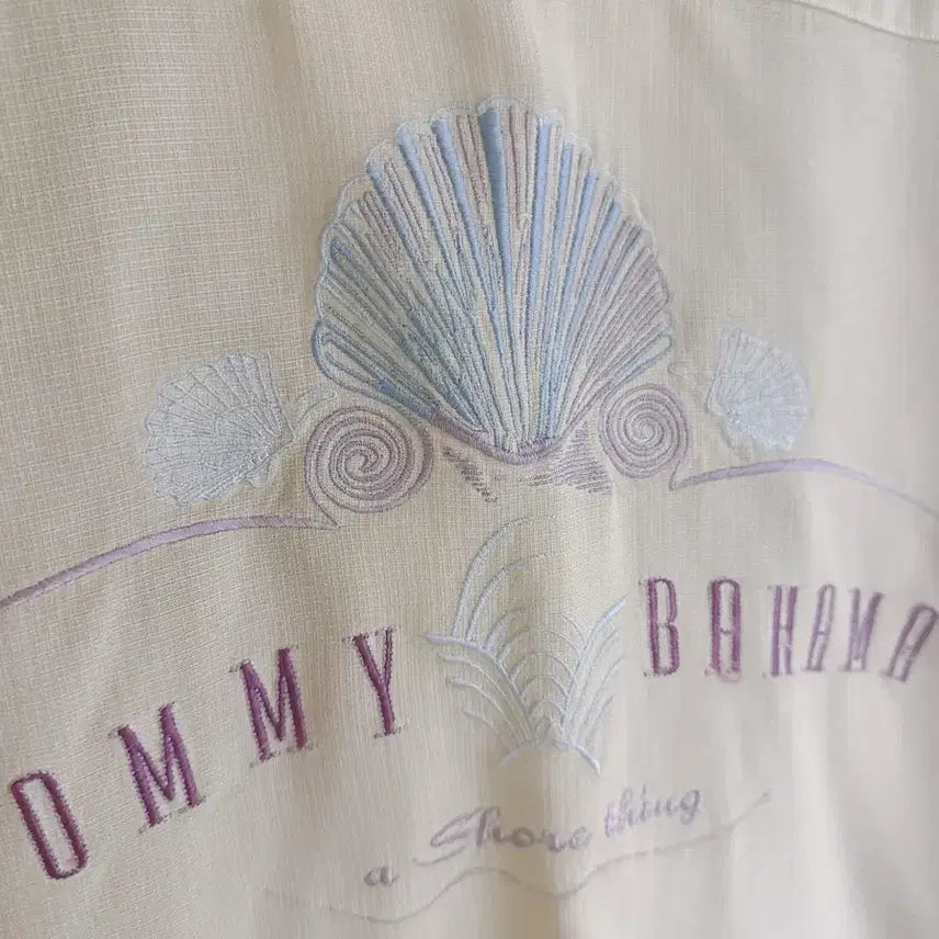 [BUNJANG] Tommy Bahama 100% Silk Embroidered Hawaiian Shirt / 실크100셔츠. 토미바하마 자수 하와이셔츠