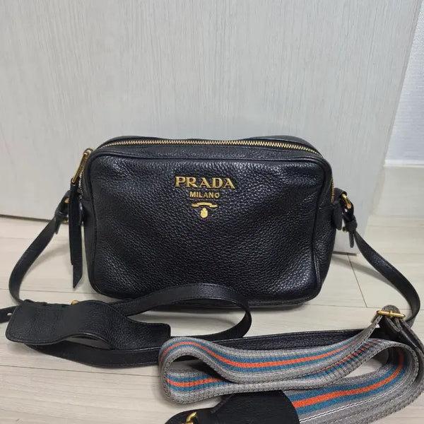 [BUNJANG] Prada Vitello Daino Double Zipper Crossbody Bag / 정품 프라다 비텔로 다이노 더블지퍼 크로스백