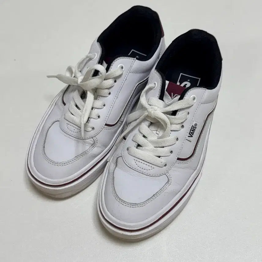 [BUNJANG] Vans Old Skool White Sneakers (230mm) / (여성잡화) 반스 운동화 올드스쿨 화이트 230