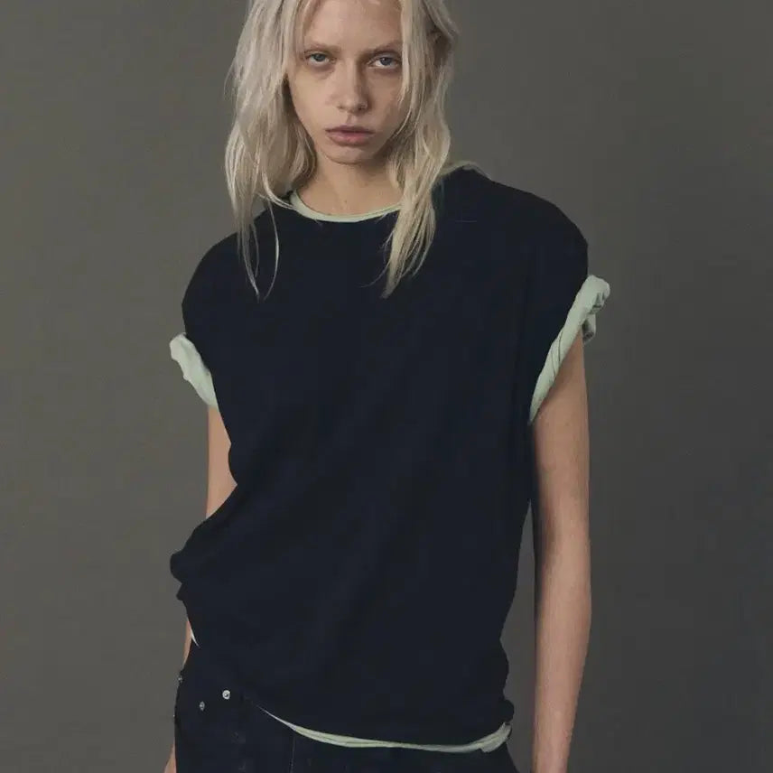 [BUNJANG] Yiye Layered Cut-Off Short-Sleeve T-Shirt L / yiyae 이예 2026 레이어드 컷 오프 반팔 L