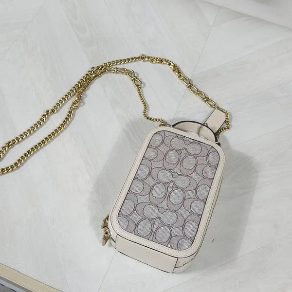 [BUNJANG] Coach Signature Mini Chain Crossbody Bag Ivory / 귀여운 코치 COACH 미니 체인 크로스백 아이보리