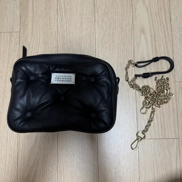[BUNJANG] Maison Margiela Glam Slam Box Bag Small Black Lambskin / 메종 마르지엘라 글램슬램 박스백 블랙