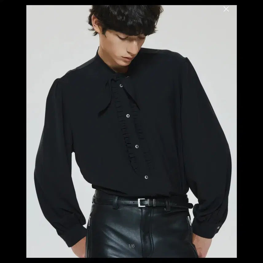 [BUNJANG] Vintage Bow Tie Ruffle Placket Blouse Black / 언티지 보우 타이 러플 플래킷 블라우스(블랙)(새상품)