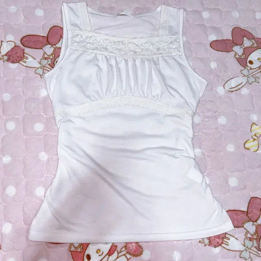 [BUNJANG] a.v.v standard Vintage Floral Lace Sleeveless Top / 페어리 모리걸 플라워 나시 히메갸루 빈티지 화이트 레이스 슬리브리스 일본 라떼 하구미 레이어드