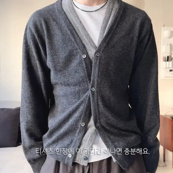 [BUNJANG] Anitaimloric Cardigan / 애니타임로릭 가디건