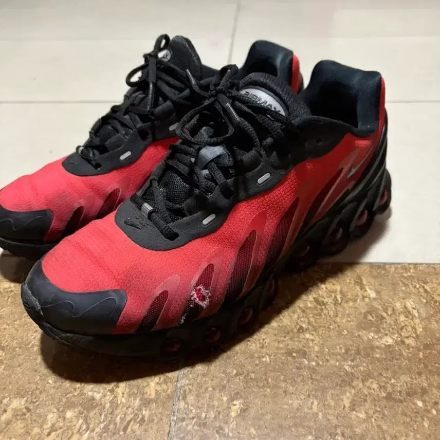 [BUNJANG] Nike Air Max DN8 Red / 나이키 에어맥스 DN8 레드 (255)