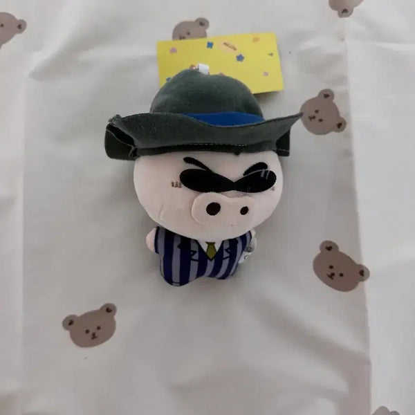 [BUNJANG] BuriBuri Kitty Mafia Doll Keychain / 부리부리 키티 마피아 인형 키링