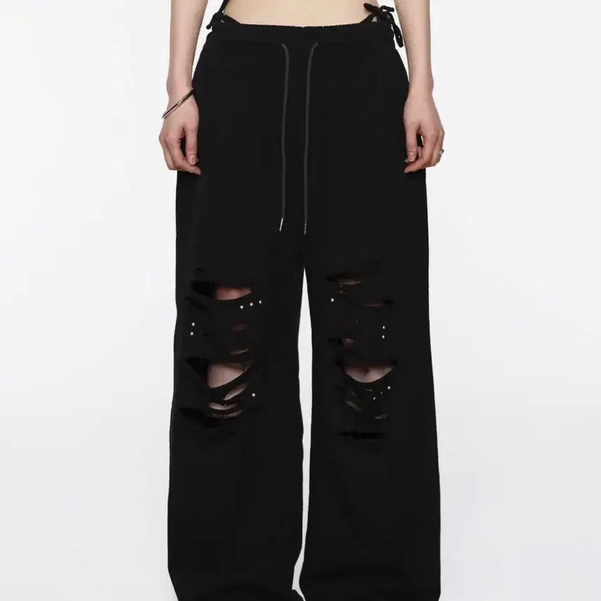 [BUNJANG] LAKCAKE Cross Hotfix Damage Jogger Training Pants / 락케이크 크로스 핫픽스 데미지 조거 트레이닝 팬츠