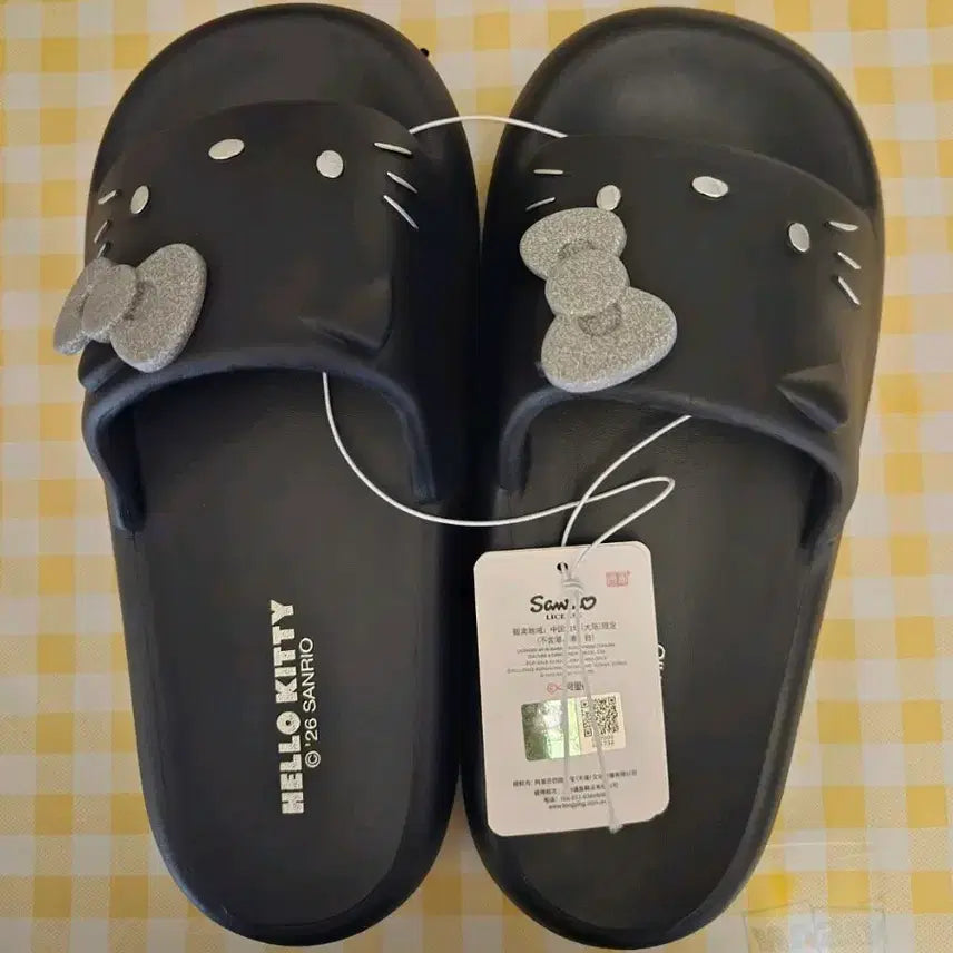 [BUNJANG] Hello Kitty Black Slippers (New) / 헬로키티 블랙 슬리퍼 235mm,245mm (새상품)