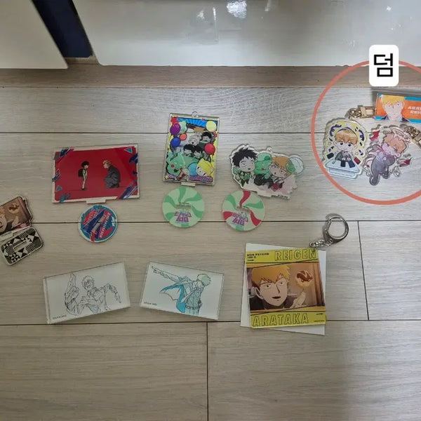 [BUNJANG] Mob Psycho 100 Reigen Acrylic Stand, Keychain, and Corotto Bundle / 모브사이코 100 레이겐 아크릴 굿즈