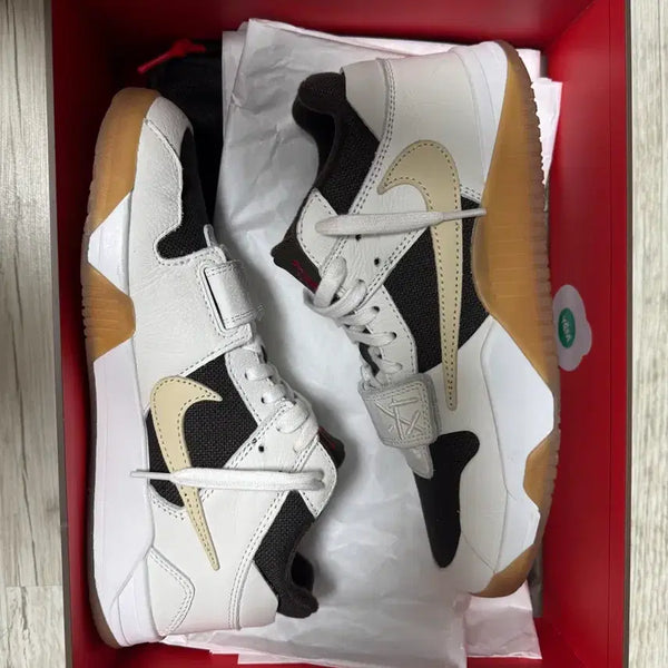 [BUNJANG] Jordan x Travis Scott Jumpman Jack TR Sail & Dark Mocha / [275] 조던 x 트래비스 스캇 점프맨잭 TR 세일 앤 다크 모카
