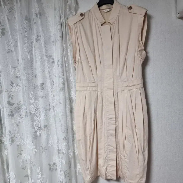 [BUNJANG] Time Postmodern Beige Sleeveless Dress / 타임 포스트모던 베이지색 민소매 원피스