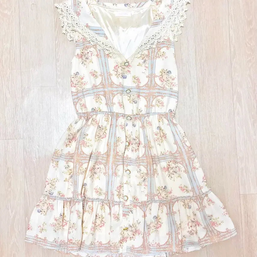 [BUNJANG] Liz Lisa Floral Dress / 리즈리사 liz lisa 꽃무늬 원피스 양지뢰 스나계 지뢰계 판매