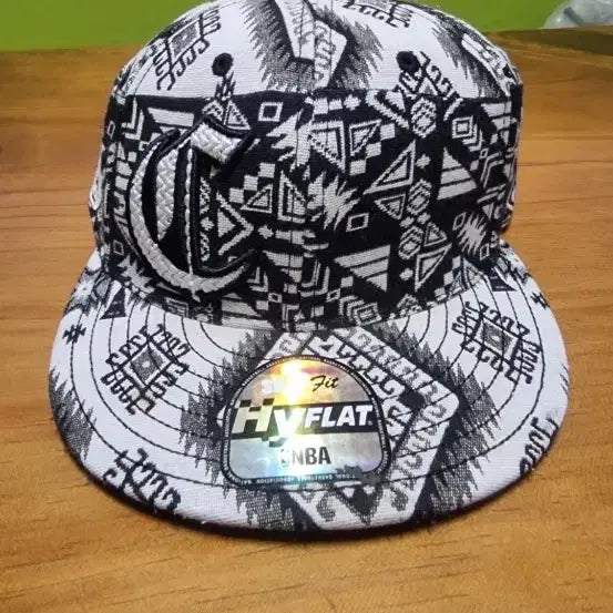[BUNJANG] NBA Flat Cap Hat Black White Pattern / NBA 플랫캡 모자 블랙 화이트 패턴
