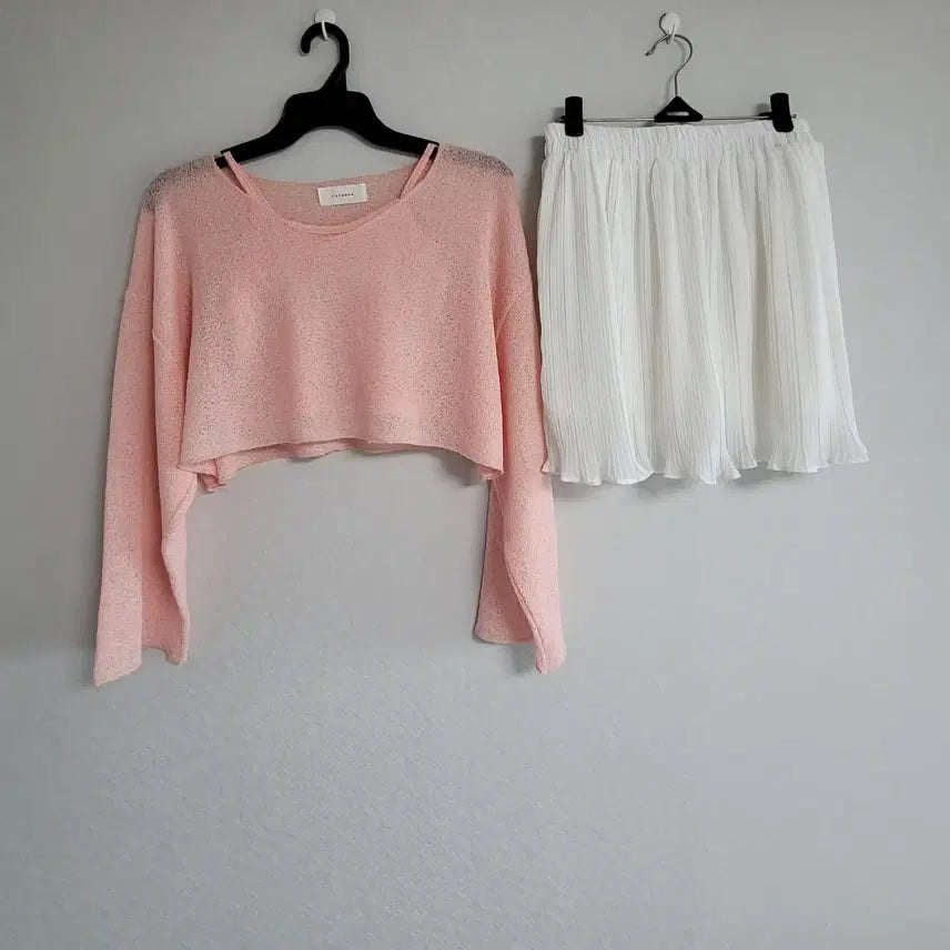 [BUNJANG] Pink Knit Sweater & Knit Tank Top Set with White Chiffon Skirt / [코디 세트] 핑크 니트 & 니트 나시 + 화이트 쉬폰 스커트