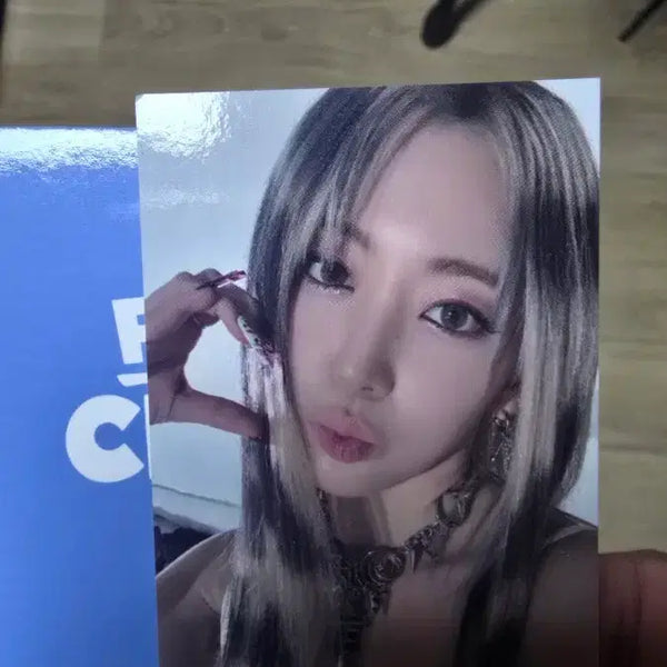 [BUNJANG] LE SSERAFIM Sakura Crazy K-Pop Photocard / 르세라핌 크레이지 crazy 사쿠라 공방 포토카드 포카