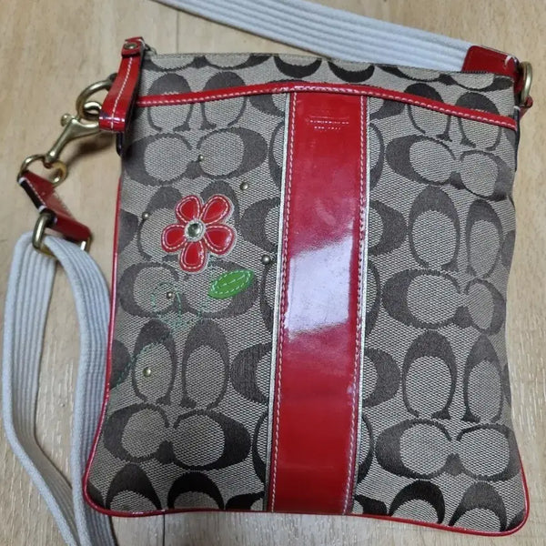 [BUNJANG] Coach Signature Flower Crossbody Bag / 코치 시그니처 플라워 크로스백 넓이20  길이22