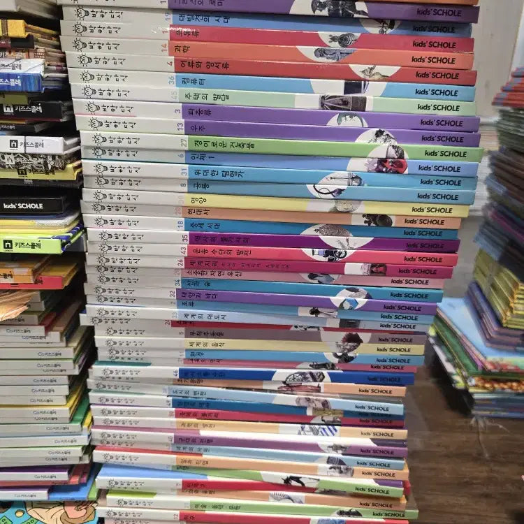 [BUNJANG] Kids' Scholé 'Pak Hak Da Sik' 50-Volume Set Children's Books (Used) / 박학다식 키즈스콜레 50권 세트 어린이책 중고책