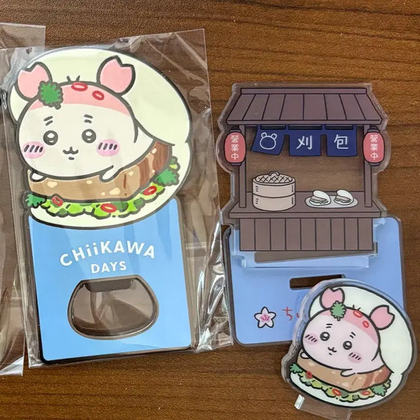 [BUNJANG] Chiikawa Days Taiwan Kani Acrylic Stand Set with Bottle Opener / 치이카와데이즈 대만 카니 병따개, 아크릴스탠드 세트
