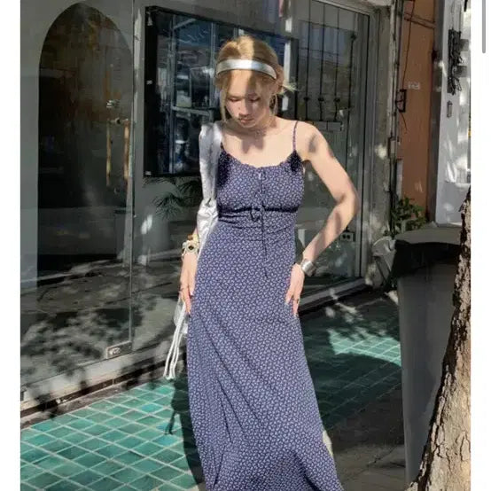 [BUNJANG] Plus Size Shirring Star Spaghetti Strap Dress / [빅사이즈] 셔링스타 끈나시원피스 (레이어드나시원피스 스모크 밴딩 데일리룩 하객룩 휴가룩 비치 장마룩 여름롱원피스)