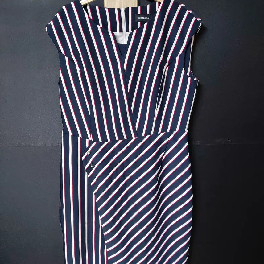 [BUNJANG] BestiBelli Striped Midi Dress Navy / 진짜만원 베스티벨리 줄무늬 미디원피스 66 네이비