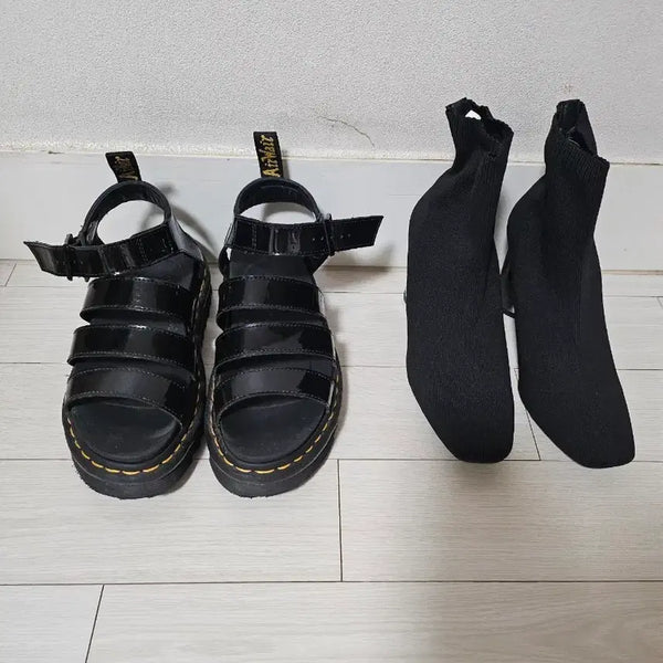 [BUNJANG] Dr. Martens Patent Leather Sandals Size 7 / 닥터마틴 에나멜 샌들 7사이즈