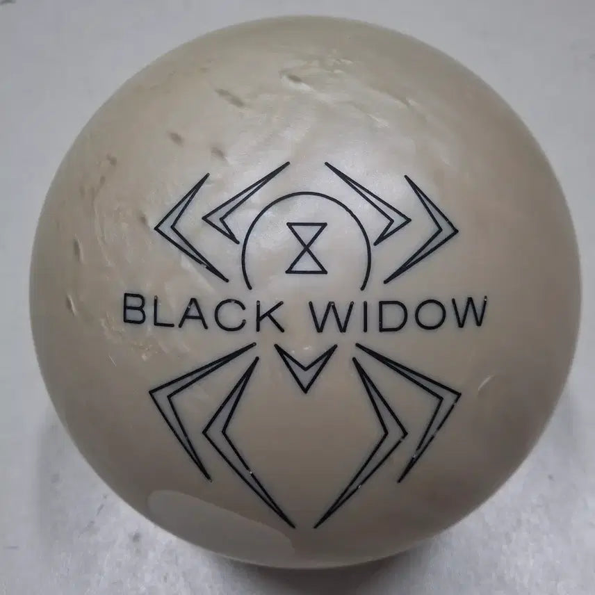 [BUNJANG] Hammer Black Widow Ghost Pearl 14lb Used Bowling Ball (Refurbished) / 14파운드 햄머 블랙위도우 고스트펄 훅볼 중고볼링공/복원볼/투핑거ok
