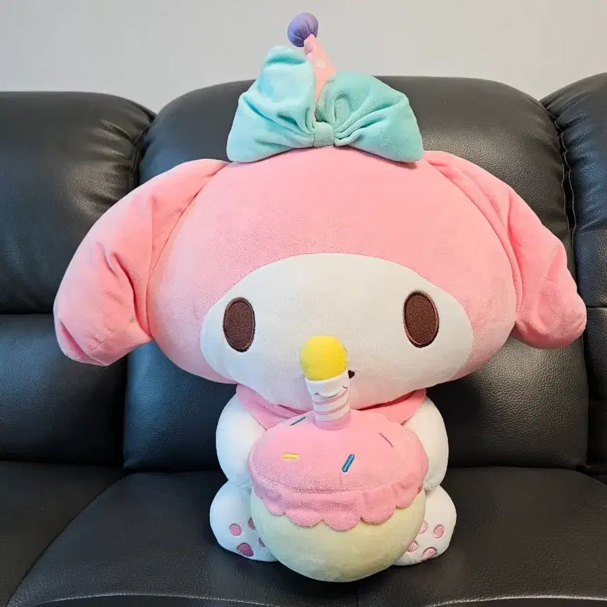 [BUNJANG] Sanrio My Melody Birthday Cake Plush (Large) / 산리오 마이멜로디 생일 케이크 인형 (대형)