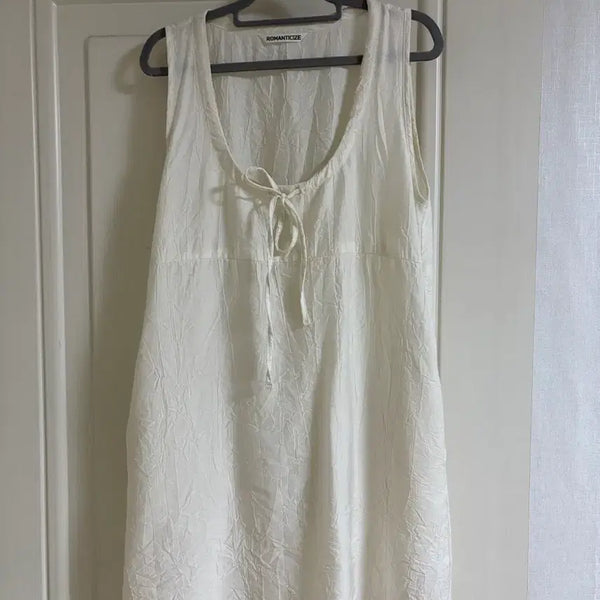 [BUNJANG] White Shirring Sleeveless Dress / 13만원대 구매) 새상품 화이트 셔링 나시 원피스 아이보리