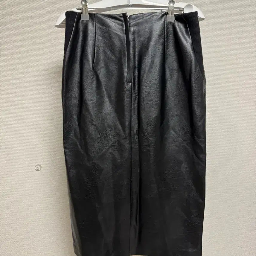 [BUNJANG] Sisley Women's Leather H-Line Skirt Size 44 / 시슬리 여성 H라인 레더 스커트 44사이즈
