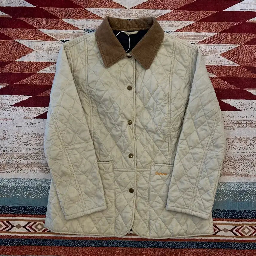 [BUNJANG] Barbour Women's Logo Embroidery Corduroy Collar Quilting Jacket Ivory Size 44 / 바버 여성 로고 자수 코듀로이 카라 퀼팅자켓 [아이보리] 44