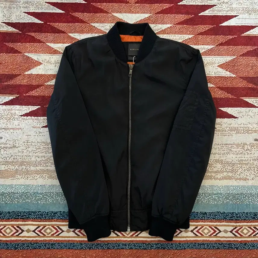 [BUNJANG] Zara Man Colorblock Lined MA-1 Flight Jacket Black / 자라 맨 배색 안감 MA-1 항공점퍼 [블랙] M/95