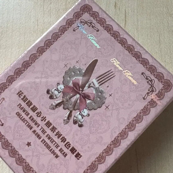 [BUNJANG] Flower Knows Sweety Bear Mono Eyeshadow - Stardust Cocoa / 플라워노즈 스위티 베어 모노 아이섀도우 - 스타더스트코코아