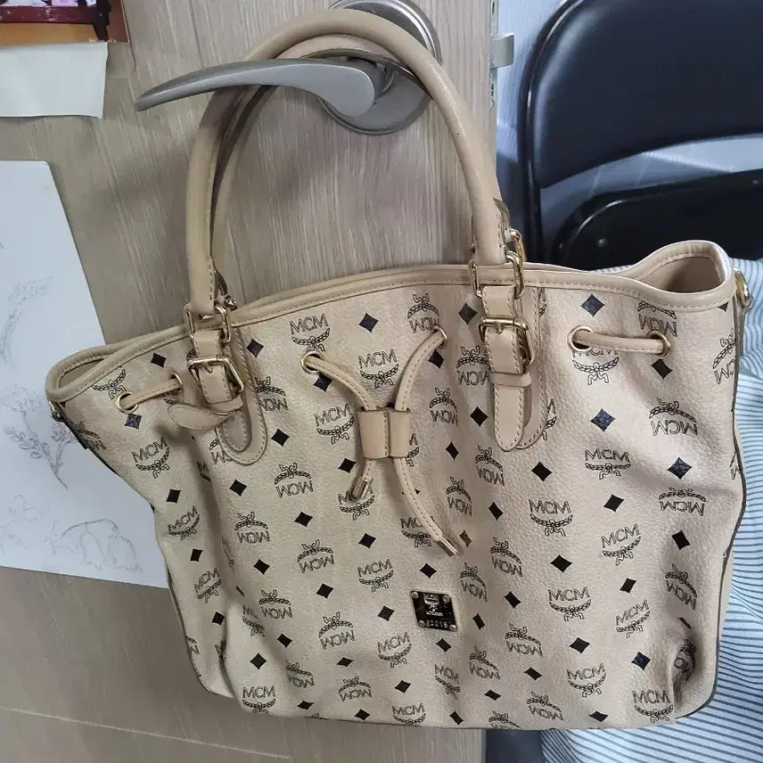 [BUNJANG] MCM Leather Shoulder Bag / 엠씨엠 가방