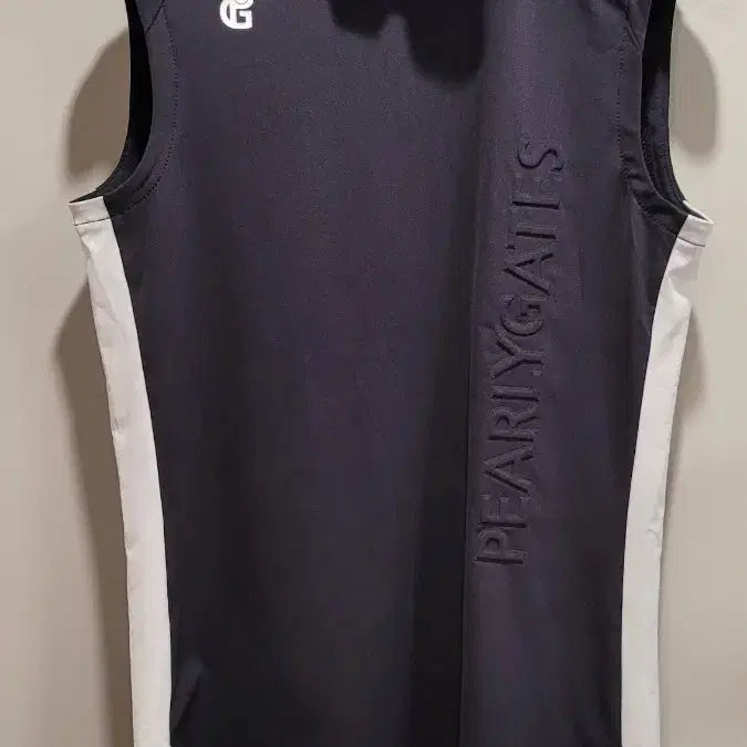 [BUNJANG] Parragates Women's Golf Sleeveless Top / 파리게이츠 여성 골프 민소매