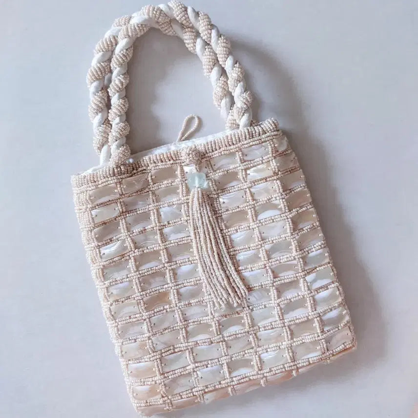 [BUNJANG] Handmade Mother of Pearl Beaded Tassel Tote Bag / 핸드메이드 자개 비즈 태슬 토트백