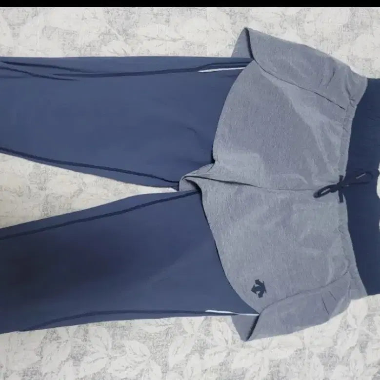[BUNJANG] Descente 2-in-1 Training Pants / 데상트 기능성 2 in 1 트레이닝 바지