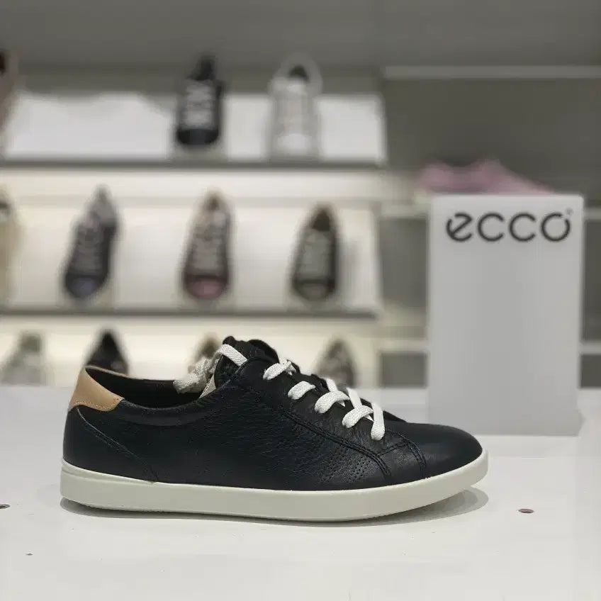 [BUNJANG] ECCO Genuine Leather Leisure Sneakers / ECCO 에코 천연 소가죽 스니커즈 레져(230)