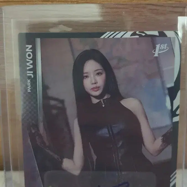 [BUNJANG] fromis_9 Park Jiwon Autographed Card / 테레카 프로미스나인 박지원 오토카드 판매합니다