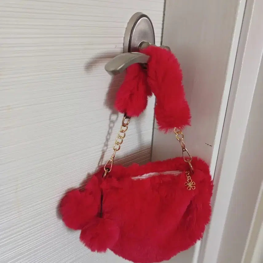 [BUNJANG] Fur Bag Red / 퍼 소재 백 레드