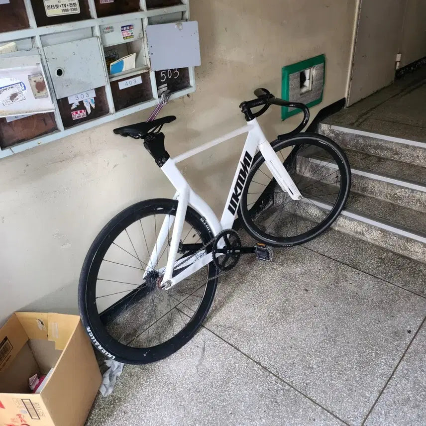 [BUNJANG] Unknown LV3 Bicycle Frame with Uno Stem and Engine 11 Top Cap / 언노운  LV3 급처. 가격 어그로 XX (네고 가능)