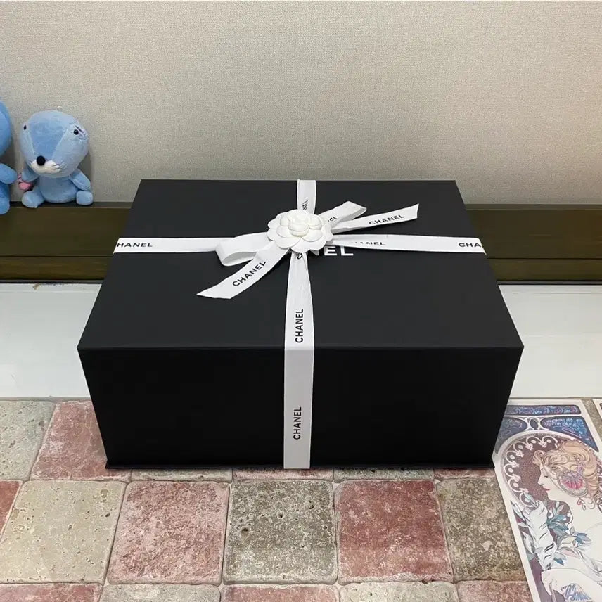 [BUNJANG] Chanel Magnetic Box Set with Ribbon and Camellia / 샤넬 자석박스(37.5x28.5x15.5)+속지+리본+까멜리아