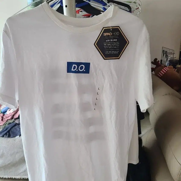 [BUNJANG] EXO D.O. x SPAO Collaboration T-Shirt (Size L) / 엑소 디오 티셔츠 스파오