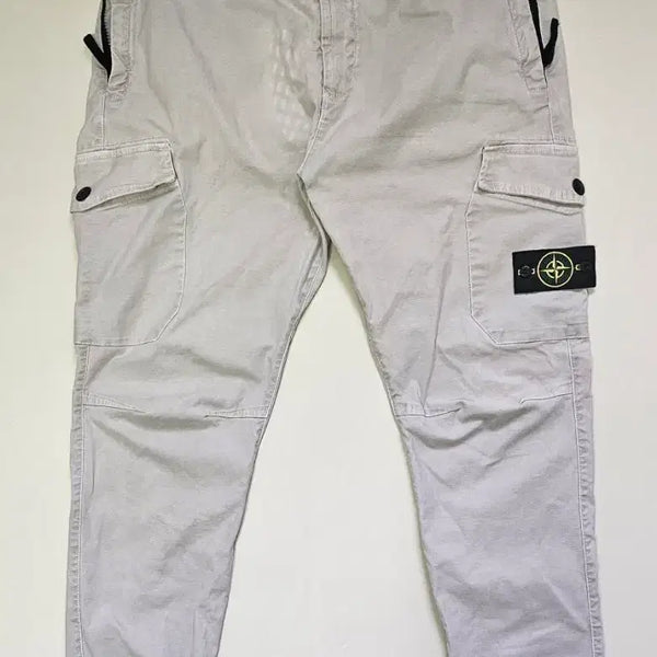 [BUNJANG] Stone Island Garment Dyed Patch Cargo Jogger Pants Light Grey / 스톤아일랜드 가먼트 다이 와펜 패치 카고 조거 팬츠 연그레이(36)