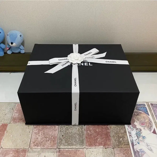 [BUNJANG] Chanel Magnetic Box Set with Ribbon and Camellia / 샤넬 자석박스(41x30.5x17.5) + 리본 + 까멜리아